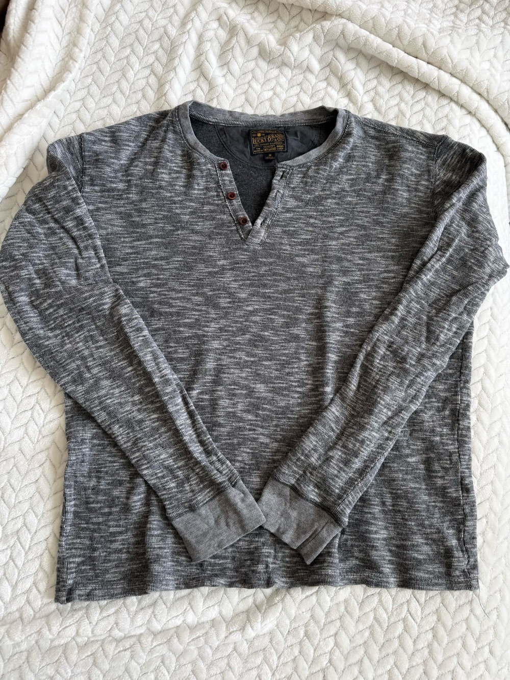 Lucy Brand Men’s long sleeve pull over heather grey